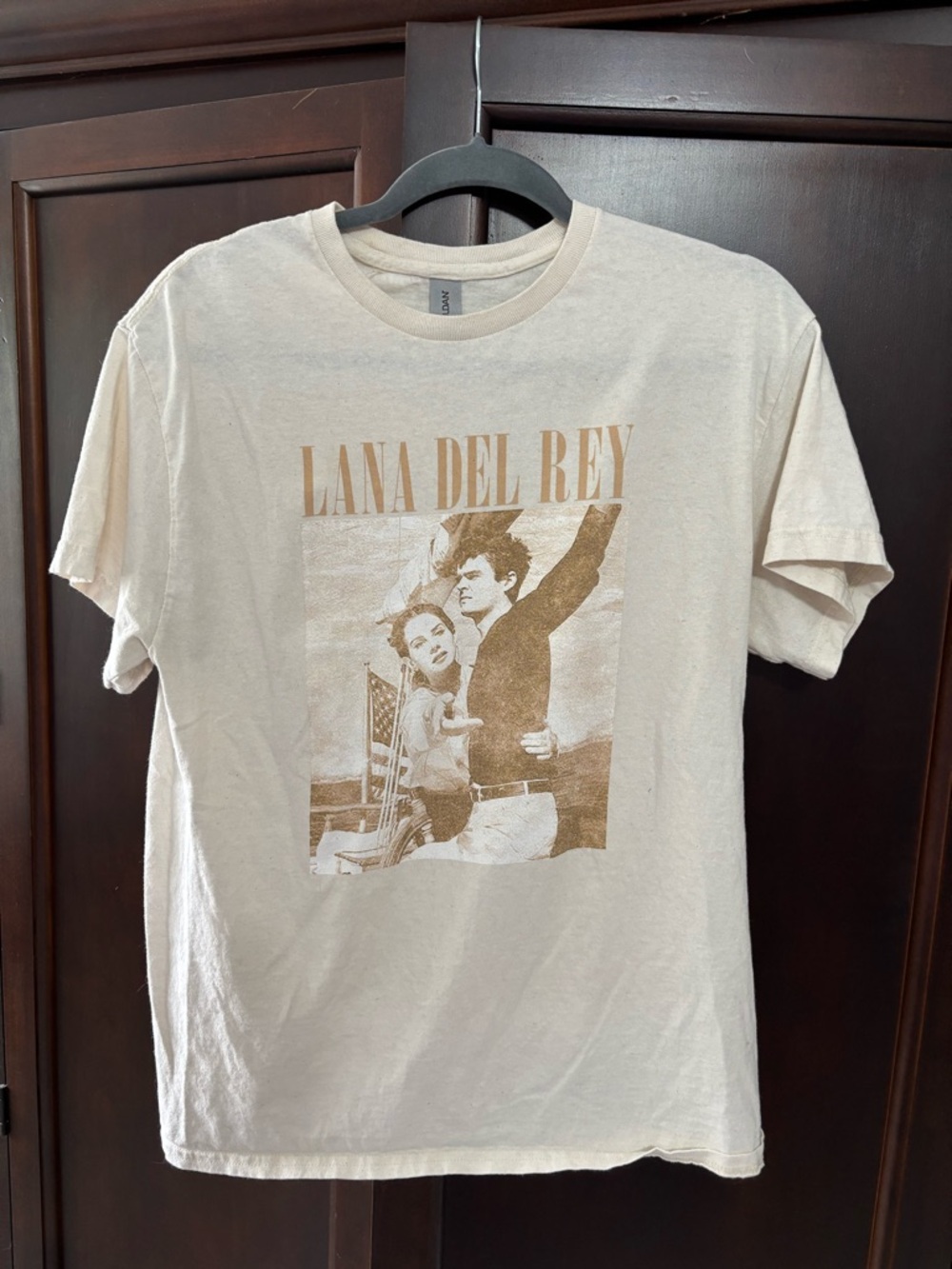Gildan Cream Lana Del Rey Graphic Tee - Beige Print